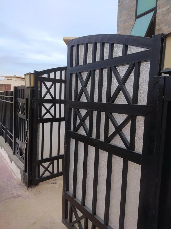 Diamond Embossed Polycarbonate For Gate And Window Decoration